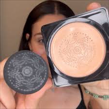 FLOWER SECRET BB CREAM™ Base Maquillaje Hidratante.